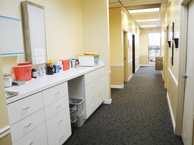 More Photos Of 5540 W 111th St, Oak Lawn Medical For Lease