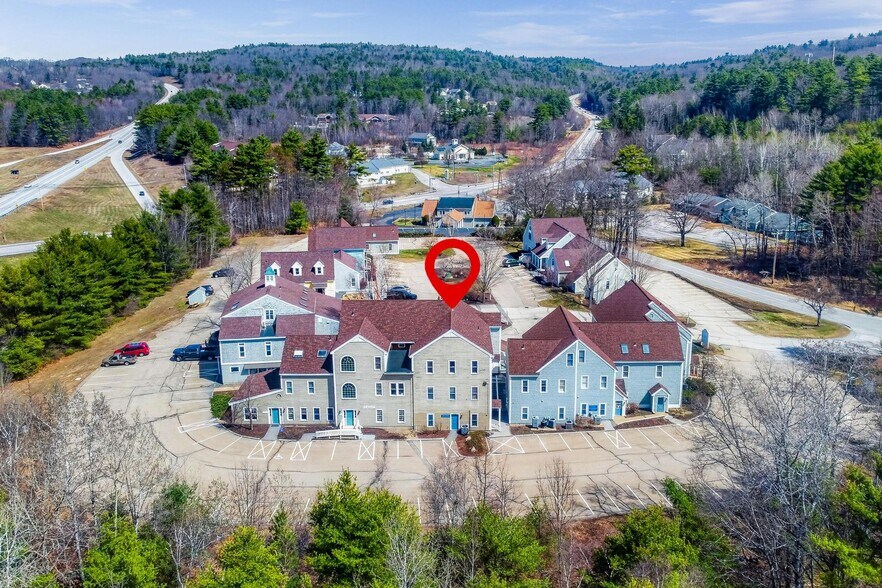 More Photos Of 25 Country Club Rd, Gilford Medical For Sale