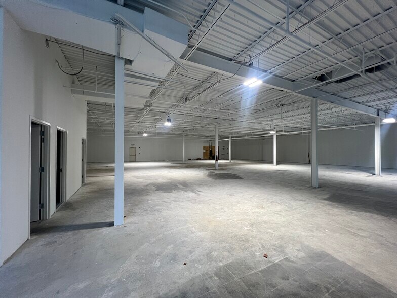 More Photos Of 1 Electronics Dr, Hamilton Light Manufacturing For Lease