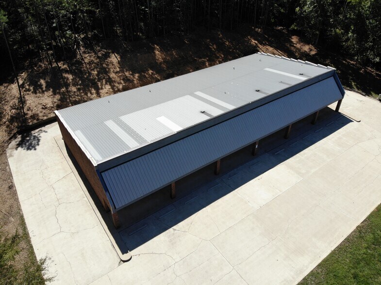 More Photos Of 232-236 Industrial Park Dr, Commerce Office For Lease