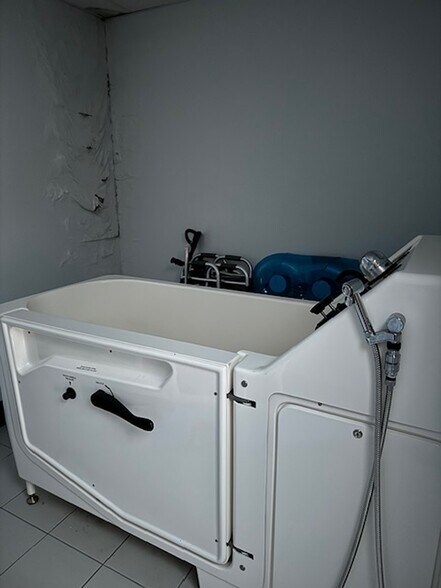 More Photos Of 365 Alpha St, Camden Skilled Nursing Facility For Sale