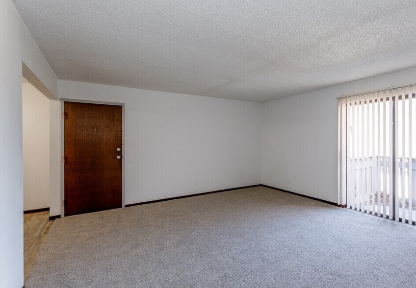 More Photos Of 3730 SW Plaza Dr, Topeka Apartments For Sale