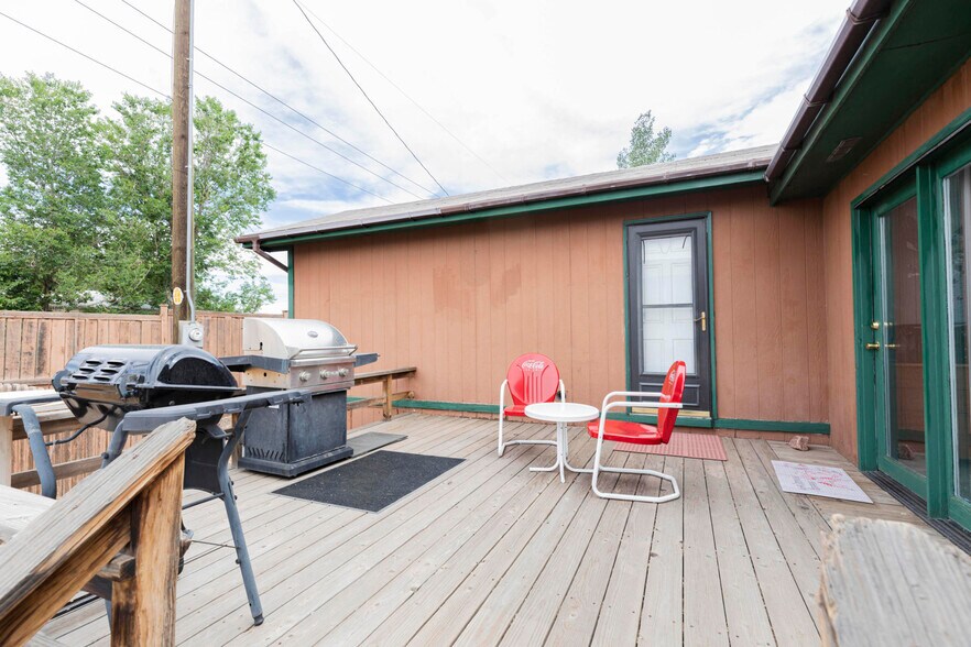 More Photos Of 605 4th Ave, Fort Garland Hotel For Sale
