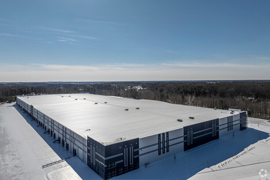 More Photos Of 11525 Lakeridge Pky, Ashland Distribution For Lease