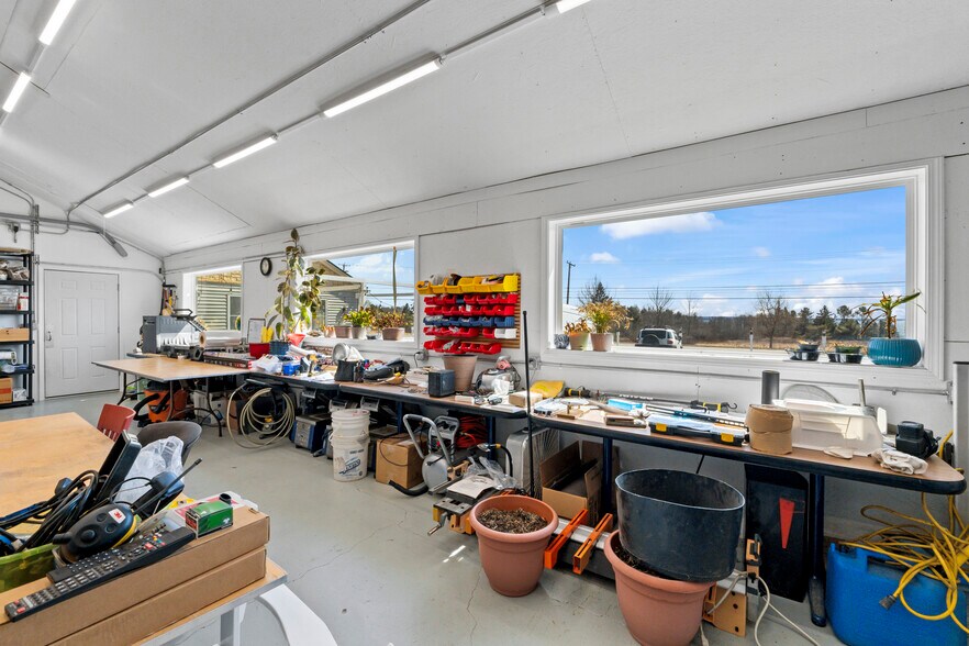 More Photos Of 357 W Main St, Searsport Freestanding For Sale