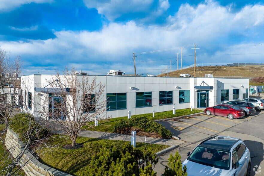 More Photos Of 3140 114th Ave SE, Calgary Warehouse For Lease