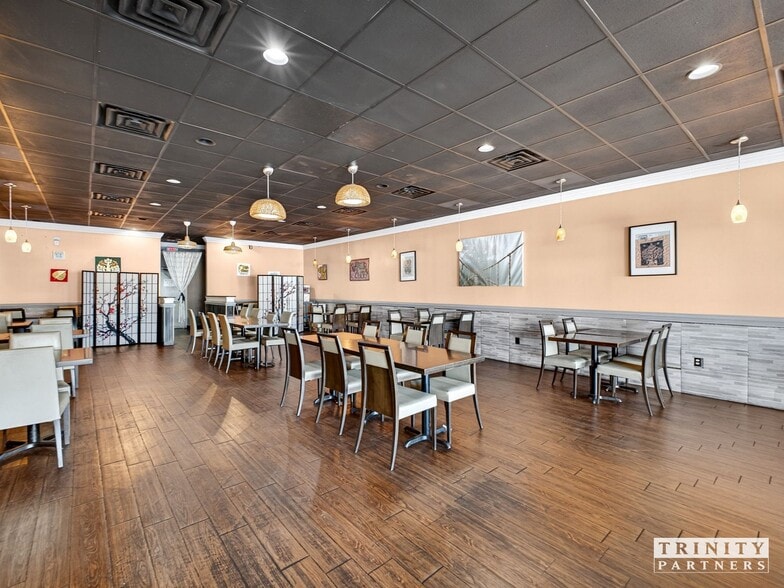 More Photos Of 5008-5018 Old Spartanburg Rd, Taylors Unknown For Lease