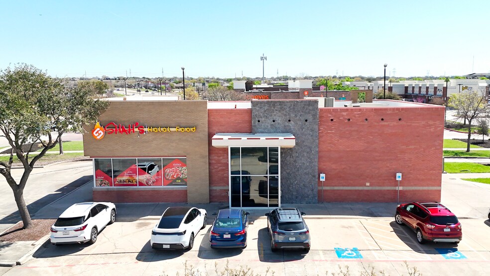 Primary Photo Of 1533 W Hebron Pky, Carrollton Restaurant For Sale