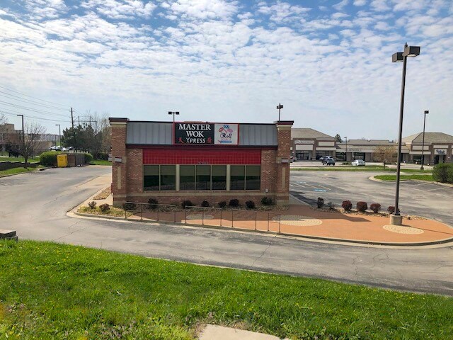 More Photos Of 1100 NE Douglas St, Lee's Summit Fast Food For Lease