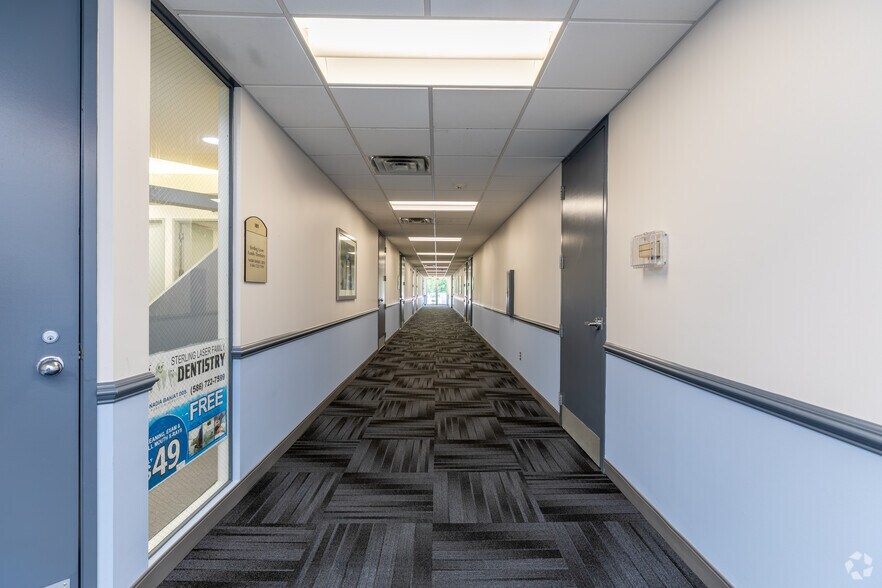 More Photos Of 37300 Dequindre Rd, Sterling Heights Medical For Lease