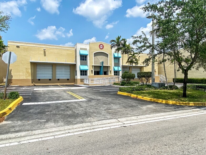 Primary Photo Of 11355 NW 34th St, Miami Warehouse For Lease