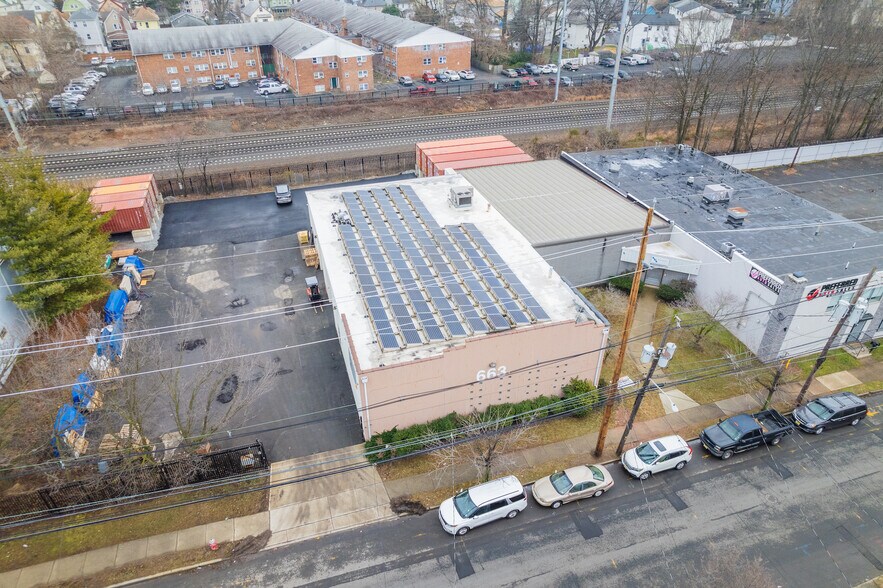 More Photos Of 663 Pennsylvania Ave, Elizabeth Warehouse For Lease
