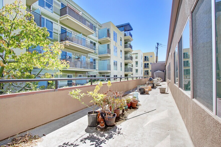 More Photos Of 1438-1444 9th St, Santa Monica Loft Creative Space For Lease