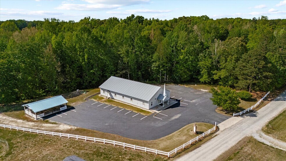 More Photos Of 22114 Carters Gate Rd, Ruther Glen Religious Facility For Sale