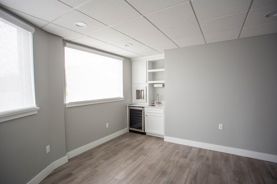 More Photos Of 1400 N Orange Blossom Trl, Orlando Warehouse For Sale