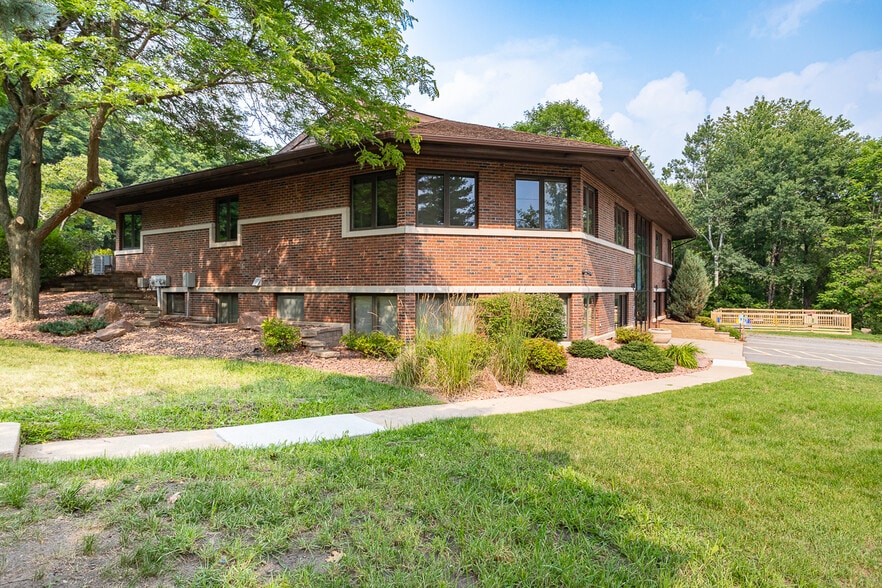More Photos Of 520 N 28th Ave, Wausau Medical For Sale