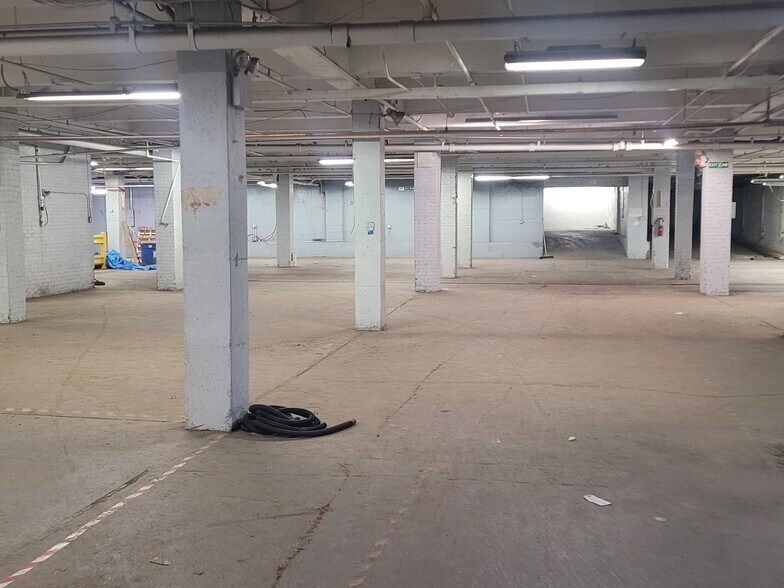 More Photos Of 555 E 242nd St, Bronx Industrial For Sale