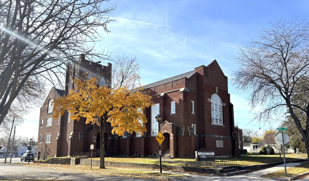 Primary Photo Of 609 Putnam St, Fort Wayne Specialty For Sale
