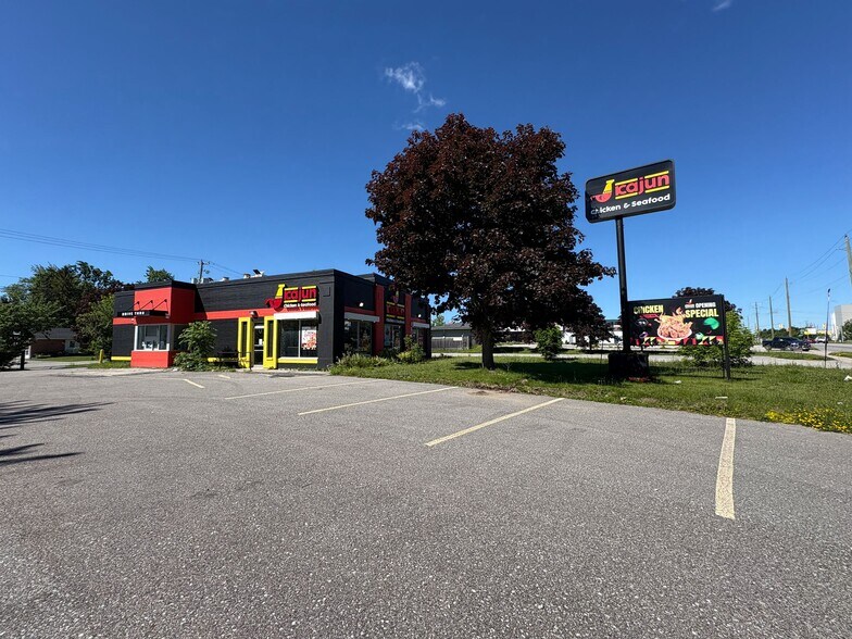 Primary Photo Of 327 Atherley Rd, Orillia Fast Food For Sale