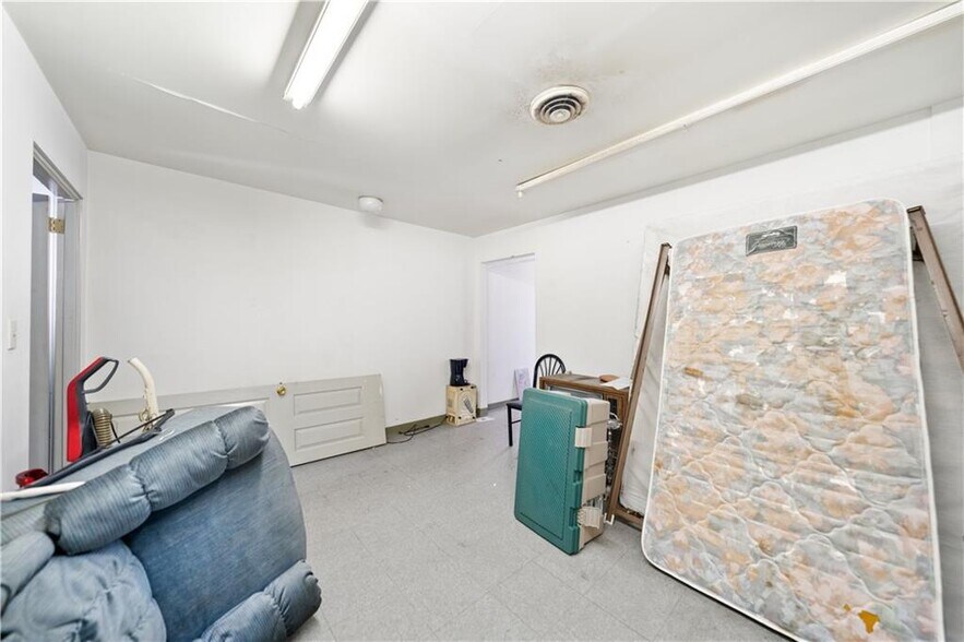 More Photos Of 600 Scene Ridge Rd, Mckeesport Light Manufacturing For Sale