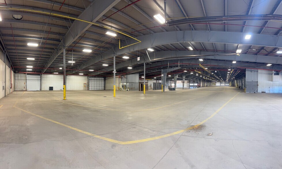 More Photos Of 701 Collins Rd, Elkhart Warehouse For Sale