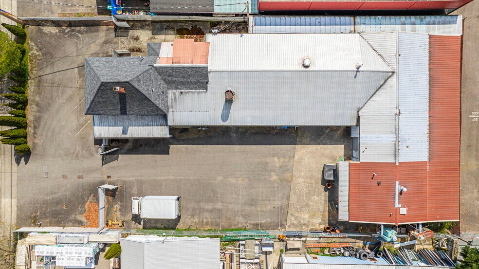 More Photos Of 1063 Beach Ave, Marysville Warehouse For Sale