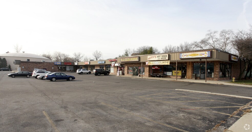 More Photos Of 1500-1522 N Elmhurst Rd, Mount Prospect Unknown For Lease