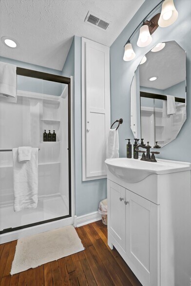 More Photos Of 110 Holy Cross Rd, Loretto Hospitality For Sale