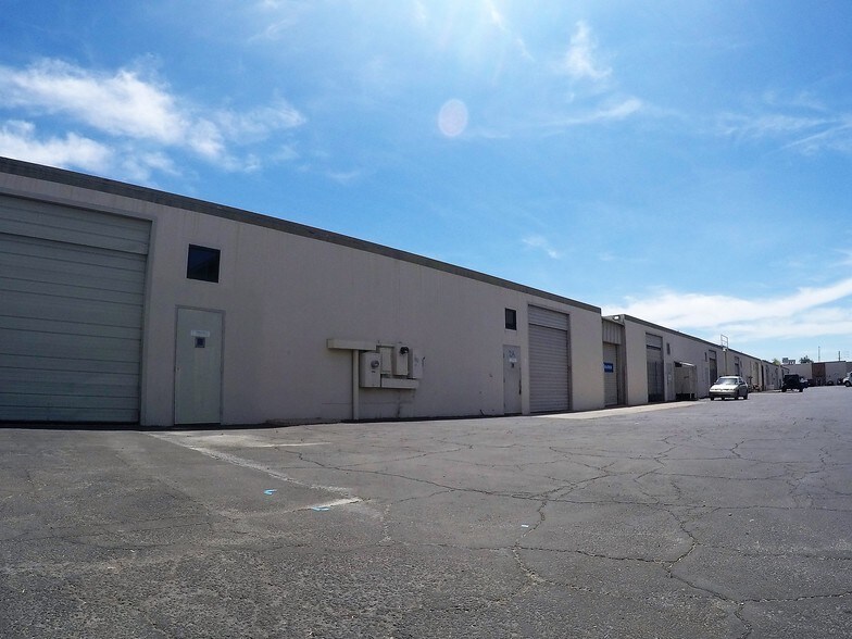 More Photos Of 1155 W 23rd St, Tempe Unknown For Lease