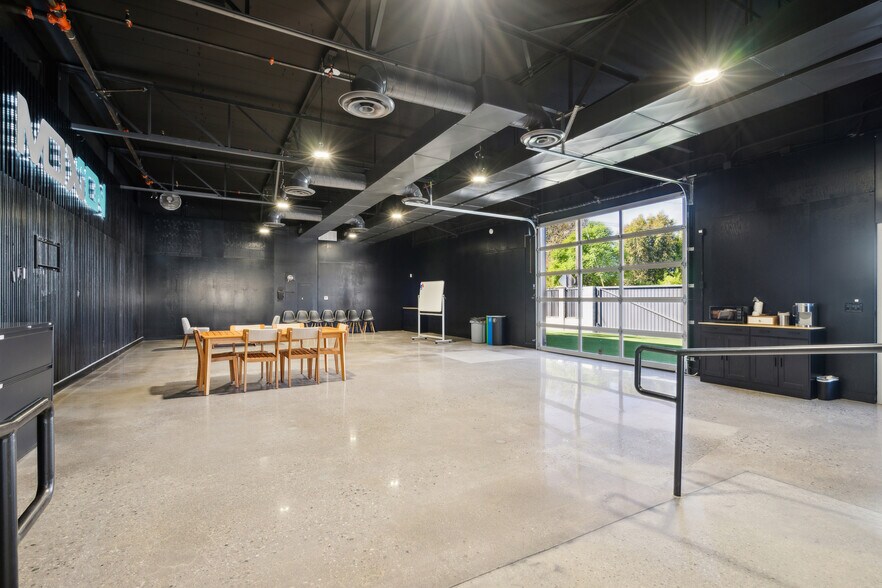 More Photos Of 8563-8579 San Fernando Rd, Sun Valley Land For Lease