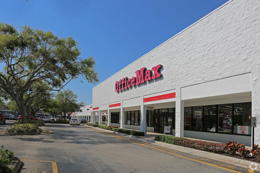 More Photos Of 4200-4242 Northlake Blvd, West Palm Beach Unknown For Lease