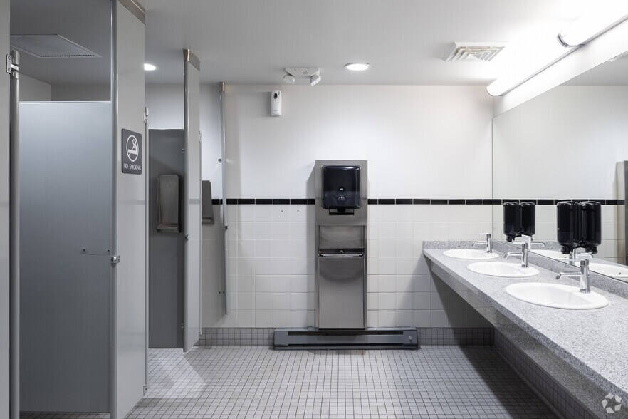 More Photos Of 750 W Hampden Ave, Englewood Office For Lease