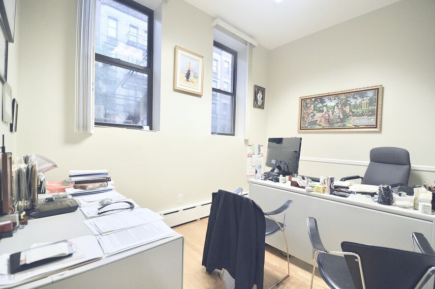 More Photos Of 410-412 W 48th St, New York Apartments For Lease