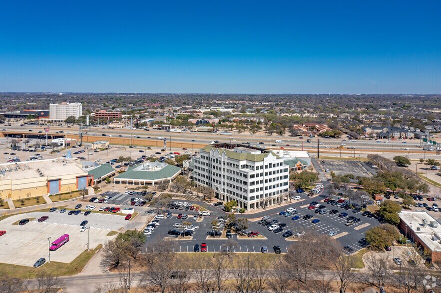 More Photos Of 2350 Airport Fwy, Bedford Office For Lease