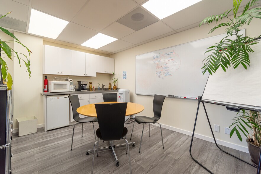 More Photos Of 2001 Union St, San Francisco Coworking Space