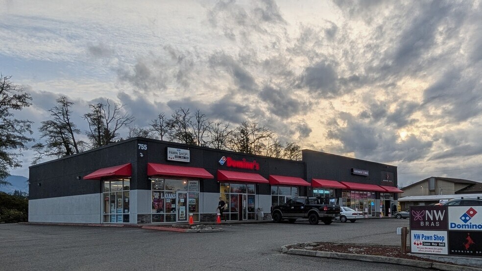 More Photos Of 755 W Washington St, Sequim General Retail For Lease
