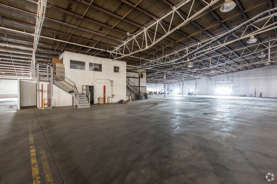 More Photos Of 210 13th St, Malta Manufacturing For Lease