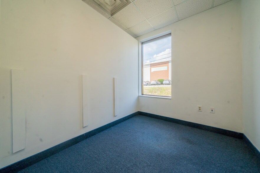 More Photos Of 12575 Rockside Rd, Garfield Heights Medical For Sale