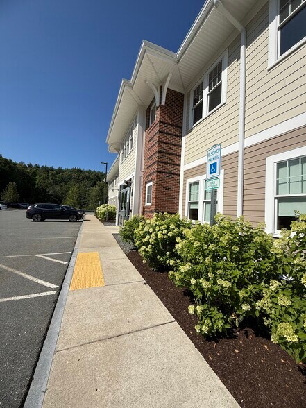 More Photos Of 120 Boston Rd, Groton Medical For Lease