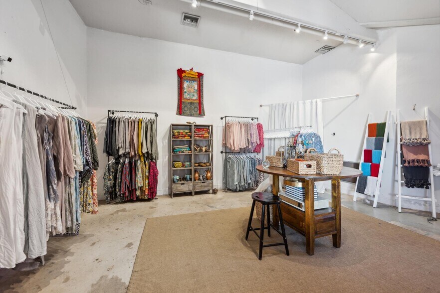 More Photos Of 460 - 464 1st St E, Sonoma General Retail For Sale