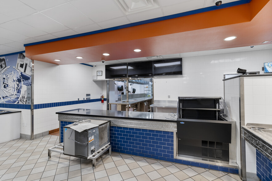 More Photos Of 535 Marks St, Henderson Fast Food For Lease