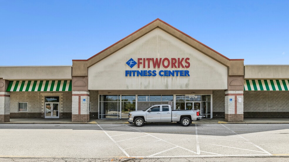 More Photos Of 9110-9170 Mentor Ave, Mentor Storefront For Lease