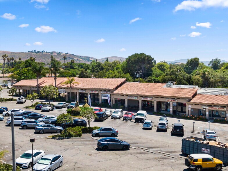 More Photos Of 950-1086 E Avienda Dlos Arboles, Thousand Oaks Unknown For Lease