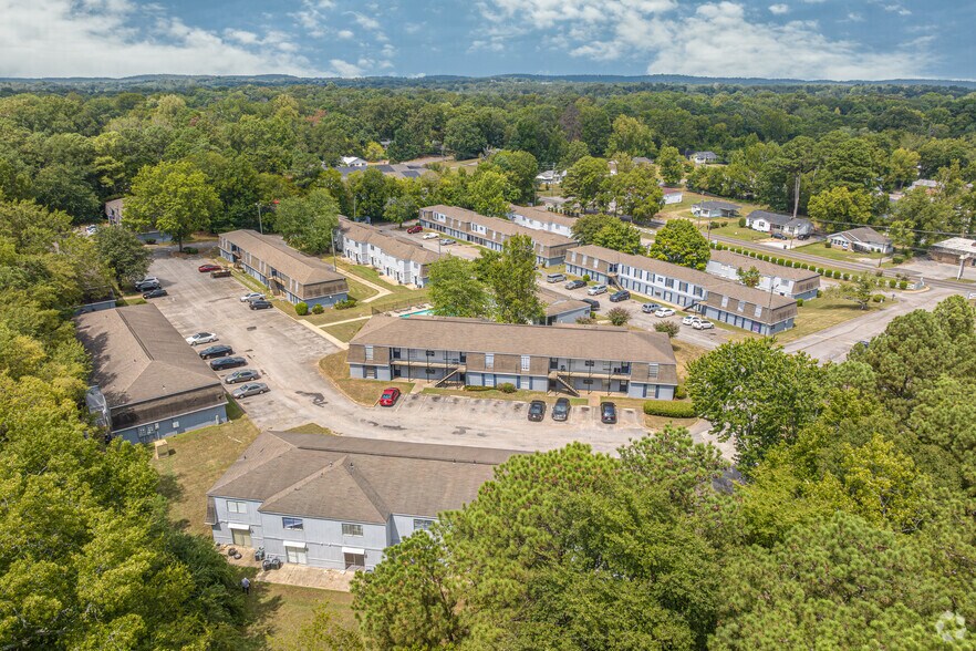 More Photos Of 107 Sterling Ct NW, Center Point Apartments For Sale