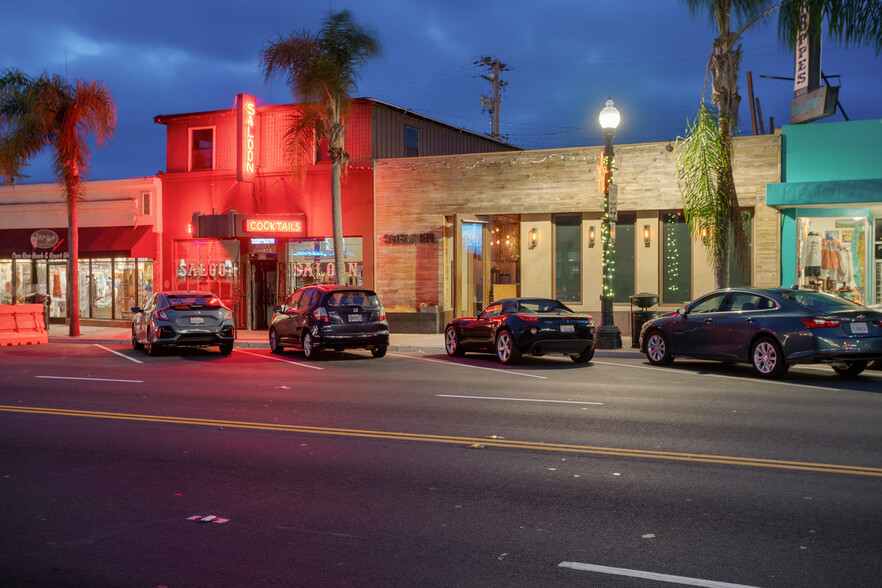 Primary Photo Of 540-546 S Coast Highway 101 Hwy, Encinitas Bar For Sale