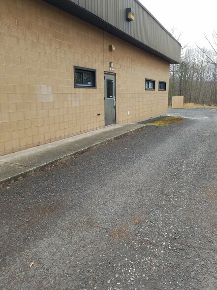 More Photos Of 210 Montage Mountain Rd, Moosic Office For Lease