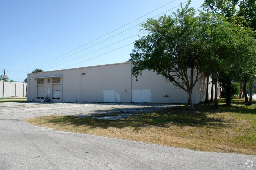 More Photos Of 298 S Yonge St, Ormond Beach Freestanding For Lease