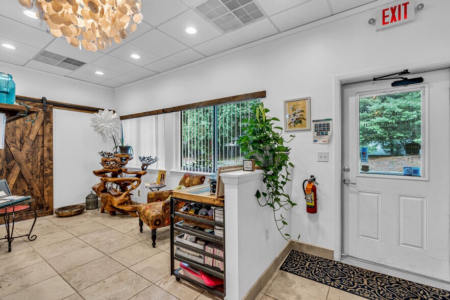 More Photos Of 301-303 Candlewood Cmn, Howell Medical For Lease
