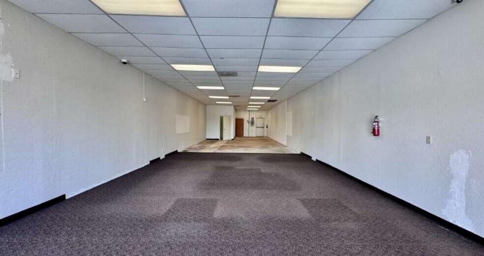More Photos Of 6392-6512 Westside Rd, Redding Unknown For Lease