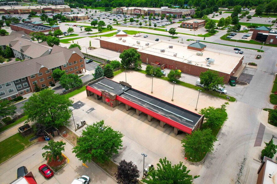 More Photos Of 11948 Riley St, Overland Park Carwash For Sale